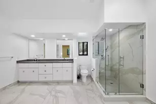 19986 NE 5th Ct, Miami, FL 33179 - Photo 26