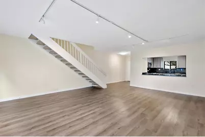 19986 NE 5th Ct, Unit #4D, Miami, FL 33179 - Photo 12