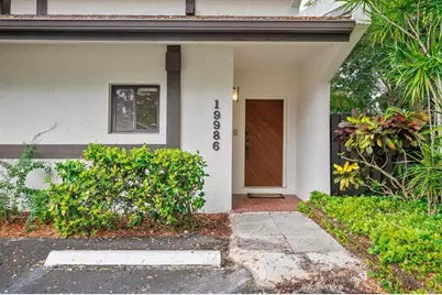 19986 NE 5th Ct, Unit #4D, Miami, FL 33179 - Photo 2