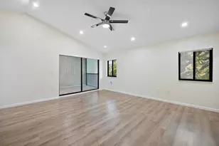 19986 NE 5th Ct, Miami, FL 33179 - Photo 22