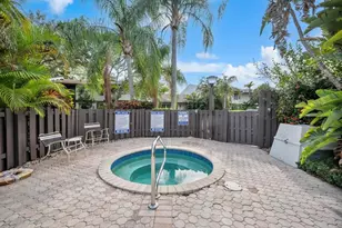 19986 NE 5th Ct, Miami, FL 33179 - Photo 36