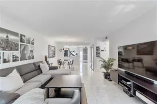 2289 SW 15th St, Deerfield Beach, FL 33442 - Photo 8