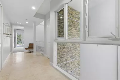 302 NE 8th Ave, Unit #0, Fort Lauderdale, FL 33301 - Photo 22