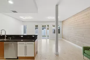 302 NE 8th Ave, Fort Lauderdale, FL 33301 - Photo 12