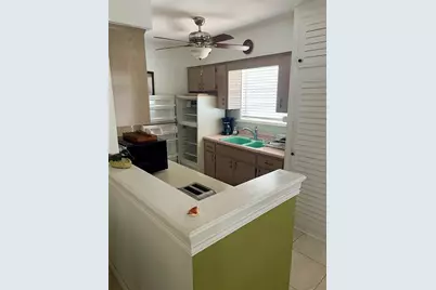 2325  Garfield St, Unit #12, Hollywood, FL 33020 - Photo 6
