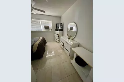 2325  Garfield St, Unit #12, Hollywood, FL 33020 - Photo 10