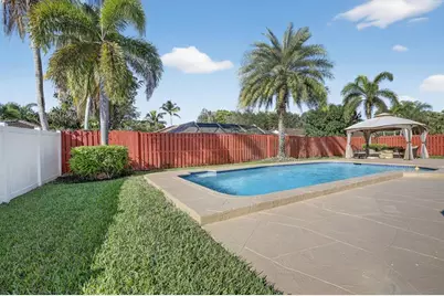 1111 NW 93rd Ter, Plantation, FL 33322 - Photo 20