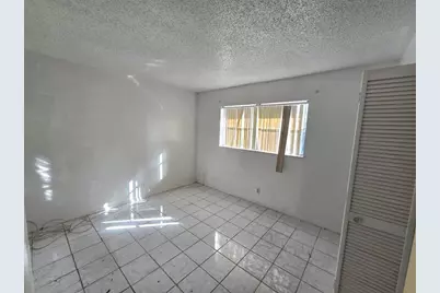 7708 SW 9th St, North Lauderdale, FL 33068 - Photo 6