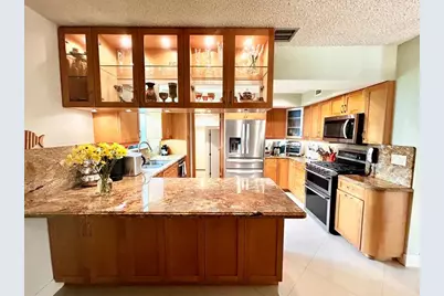 12900 N Bayshore Dr, North Miami, FL 33181 - Photo 12