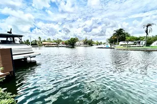 12900 N Bayshore Dr, North Miami, FL 33181 - Photo 18