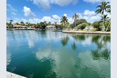 12900 N Bayshore Dr, North Miami, FL 33181 - Photo 10