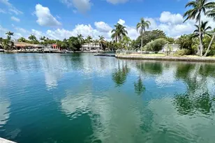 12900 N Bayshore Dr, North Miami, FL 33181 - Photo 10