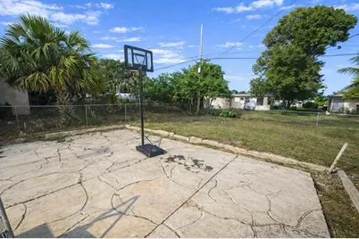 1225 NW 10th Pl, Fort Lauderdale, FL 33311 - Photo 12