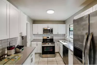 310 SW 76th Ter, North Lauderdale, FL 33068 - Photo 4