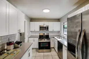 310 SW 76th Terrace, North Lauderdale, FL 33068 - Photo 4