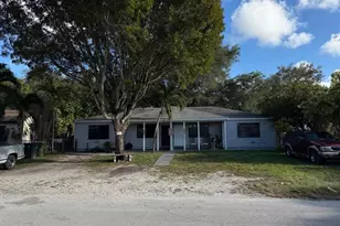 1426 NE 134th Rd, North Miami, FL 33161 - Photo 1