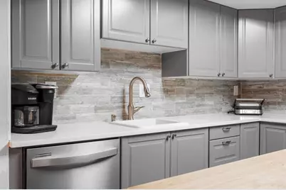 8101 NW 27th St, Unit #4, Coral Springs, FL 33065 - Photo 2