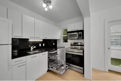 1108 NE 2nd St Single Fam, Fort Lauderdale, FL 33301 - Photo 10