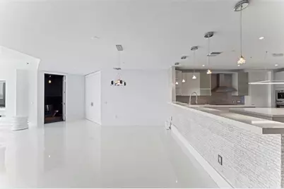 5959  Collins Ave, Unit #1203, Miami Beach, FL 33140 - Photo 10