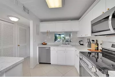 777 S Federal Hwy, Unit #N201, Pompano Beach, FL 33062 - Photo 4