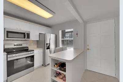 777 S Federal Hwy, Unit #N201, Pompano Beach, FL 33062 - Photo 2