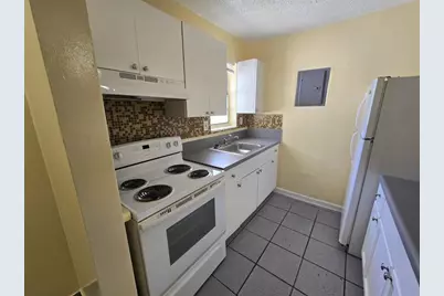 13695 NE  3rd Ct, Unit #P16, North Miami, FL 33161 - Photo 1