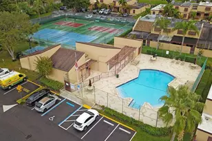 1640 W Golfview Dr, Pembroke Pines, FL 33026 - Photo 8