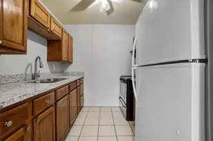 2424 NW 39th Wy, Lauderdale Lakes, FL 33311 - Photo 6