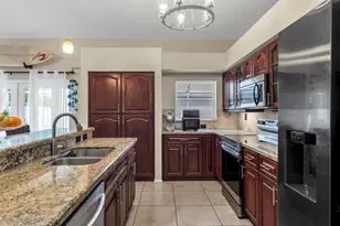 12533 NW 10th Pl, Sunrise, FL 33323 - Photo 14