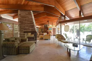 2132 Bayview Dr, Fort Lauderdale, FL 33305 - Photo 1