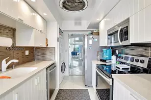 7100 Radice Ct, Lauderhill, FL 33319 - Photo 14