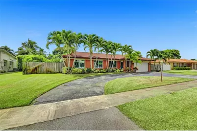 5760 SW 7th St, Plantation, FL 33317 - Photo 2