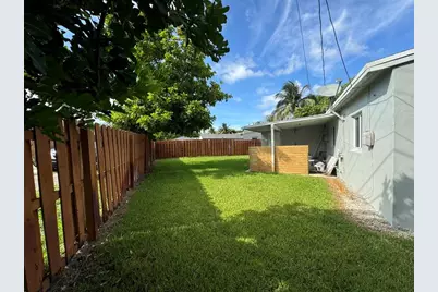 2417 NE 15th Ave, Pompano Beach, FL 33064 - Photo 18