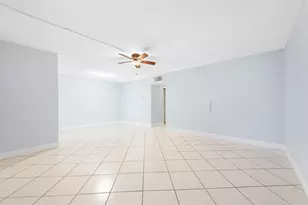 1340 NE 28th Ave, Pompano Beach, FL 33062 - Photo 10