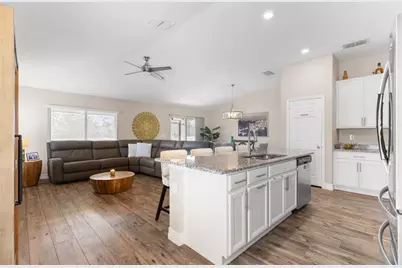 5580 NW Pine Trail Cir, Port Saint Lucie, FL 34983 - Photo 4