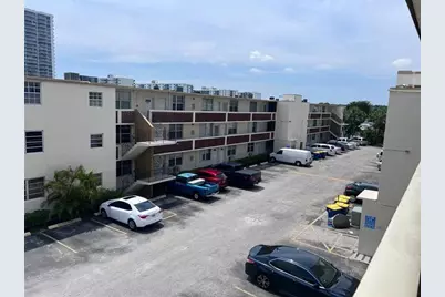 1800  79th Street Cswy, Unit #109, North Bay Village, FL 33141 - Photo 2