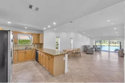 3143  Deer Creek Lake Shore Dr, Unit #3143, Deerfield Beach, FL 33442 - Photo 12