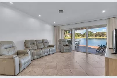 3143  Deer Creek Lake Shore Dr, Unit #3143, Deerfield Beach, FL 33442 - Photo 8