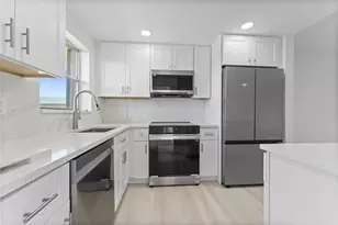 804 SE 7th St, Deerfield Beach, FL 33441 - Photo 12