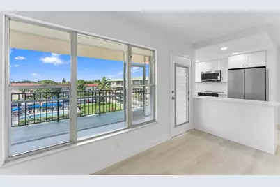 804 SE 7th St, Unit #404, Deerfield Beach, FL 33441 - Photo 10