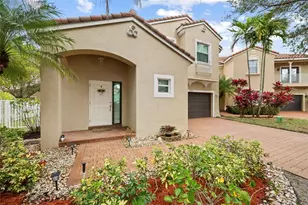 12619 NW 6th Ct, Coral Springs, FL 33071 - Photo 2