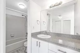 911 Twin Lakes Dr, Coral Springs, FL 33071 - Photo 14