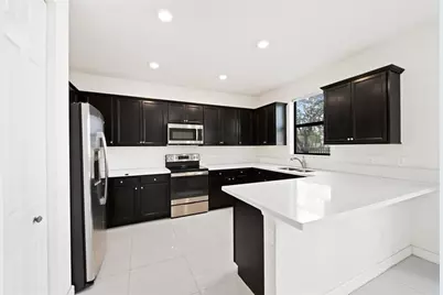 4033  Devenshire Ct, Coconut Creek, FL 33073 - Photo 4