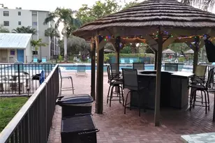 2112 S Cypress Bend Dr, Pompano Beach, FL 33069 - Photo 2