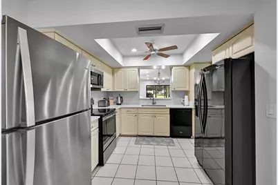 10788  Waterberry Dr, Boca Raton, FL 33498 - Photo 8