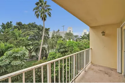 200  178th Dr, Unit #309, Sunny Isles Beach, FL 33160 - Photo 24