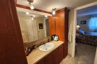 4191 NW 41st St, Lauderdale Lakes, FL 33319 - Photo 18