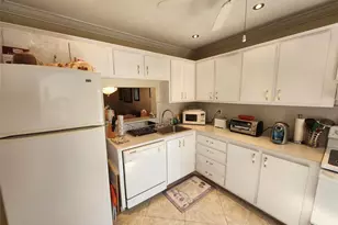 4191 NW 41st St, Lauderdale Lakes, FL 33319 - Photo 10