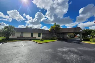 4191 NW 41st St, Lauderdale Lakes, FL 33319 - Photo 24