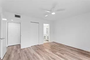 7301 Amberly Ln, Delray Beach, FL 33446 - Photo 6